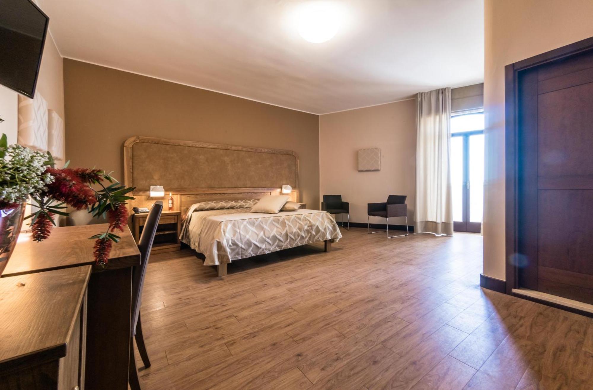 Leone De Castris Wine Hotel Salice Salentino Bagian luar foto